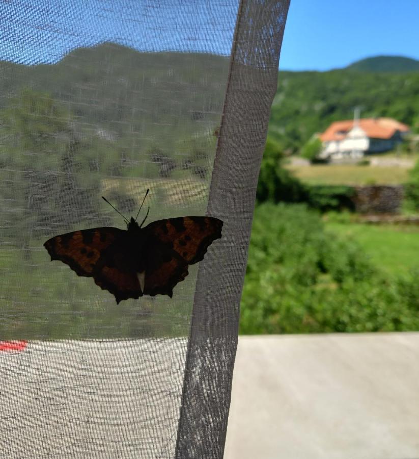Konak Ugnji-Village เซทินเจ ภายนอก รูปภาพ